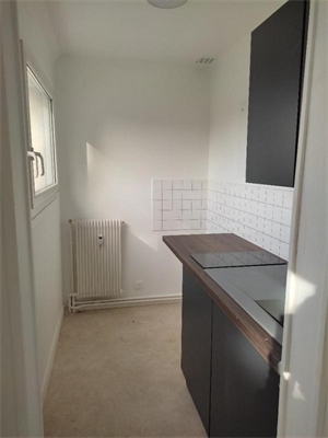 appartement à la location -   02200  SOISSONS, surface 23 m2 location appartement - APR586671